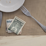 who pays on the first date 50-50